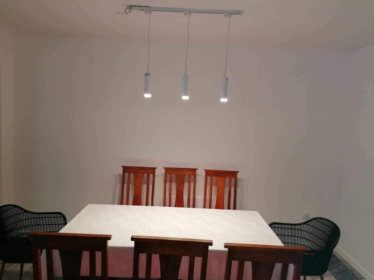 Holiday home Dom 4 Sezony Oslonin