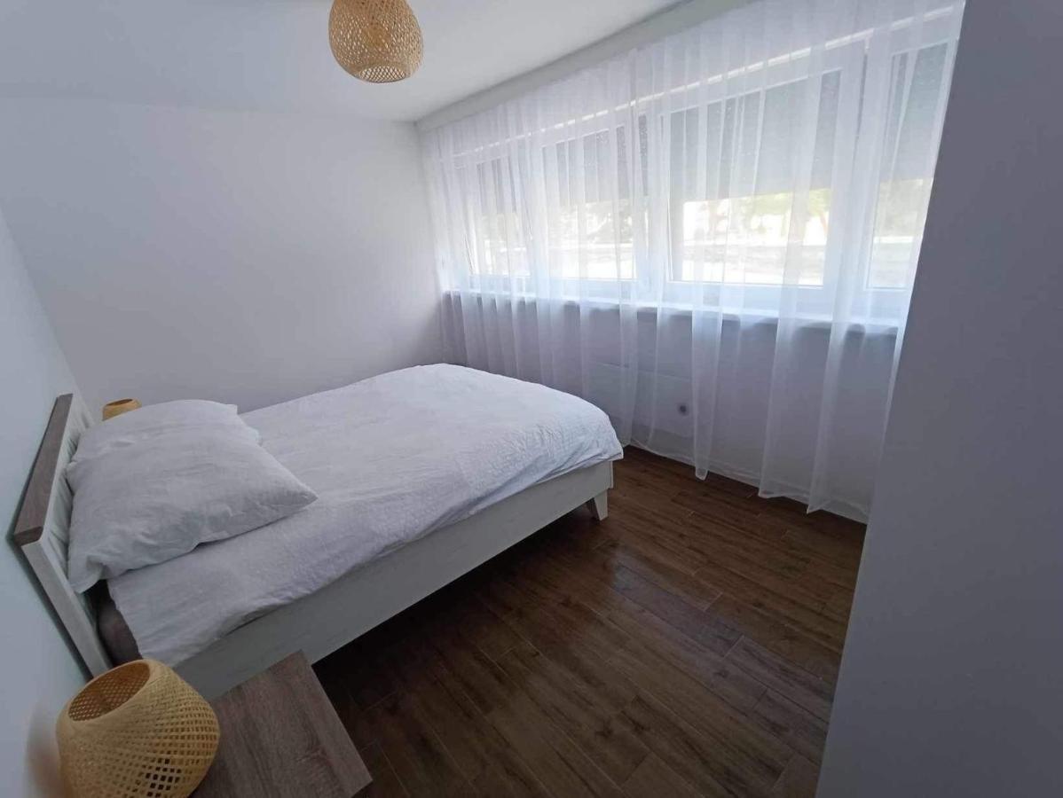 Holiday home Dom 4 Sezony Oslonin