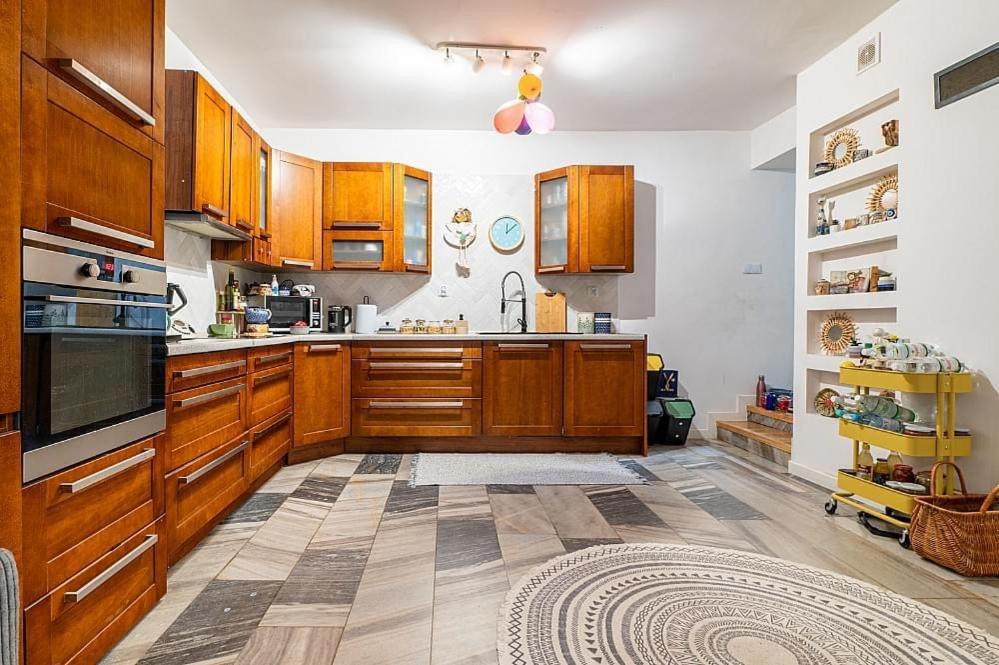 Holiday home Dom 4 Sezony Oslonin