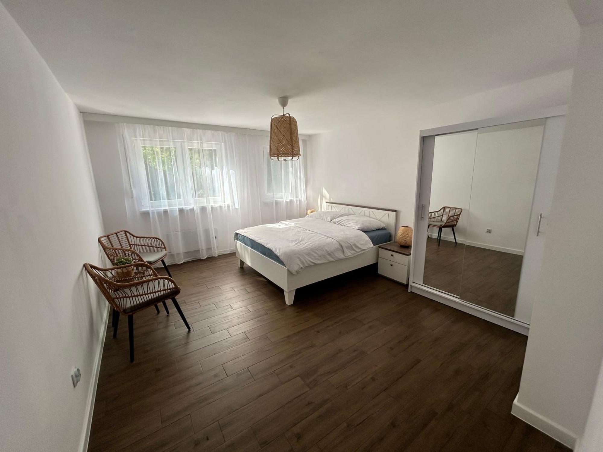 Holiday home Dom 4 Sezony Oslonin